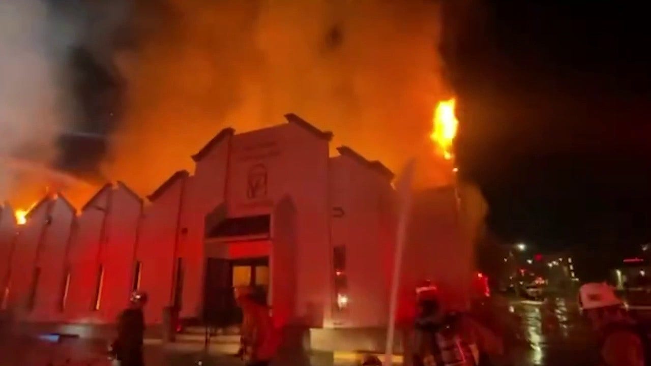 VIDEO Massive fire destroys LA church