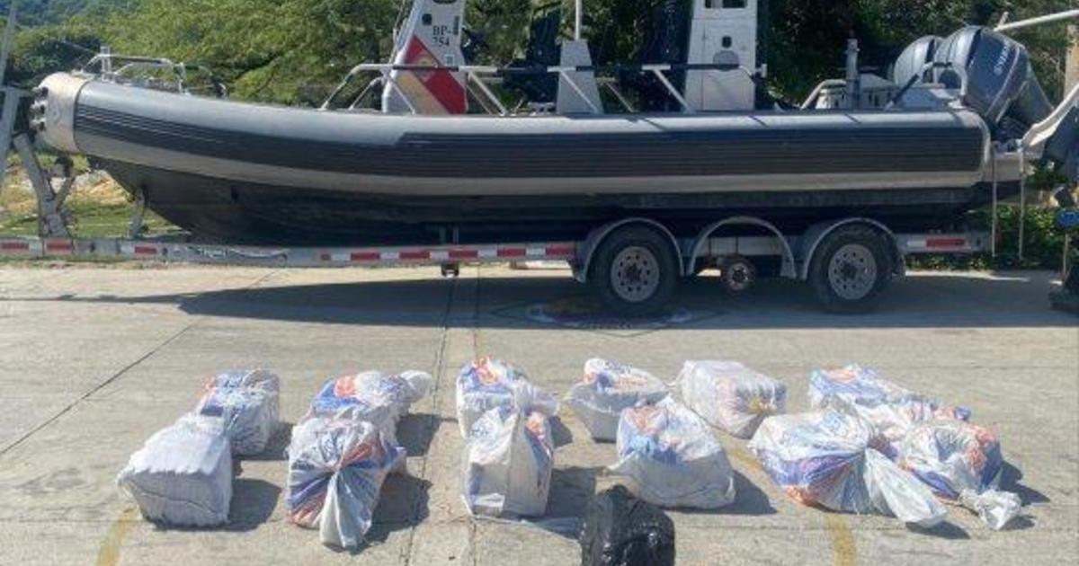 arc foto armada de colombia incauta cerca de media tonelada de clorhidrato de cocaina 4