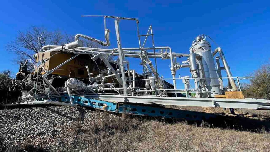 train derailment texas