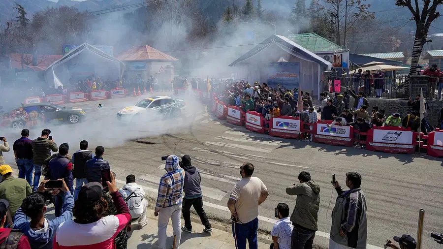 The motorsports fans in Srinagar